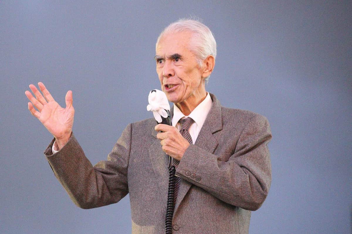 中国大使館は又吉イエス氏を知らなかったのか　死去から7年、ネット民は「自らを焼き滅ぼす」に既視感