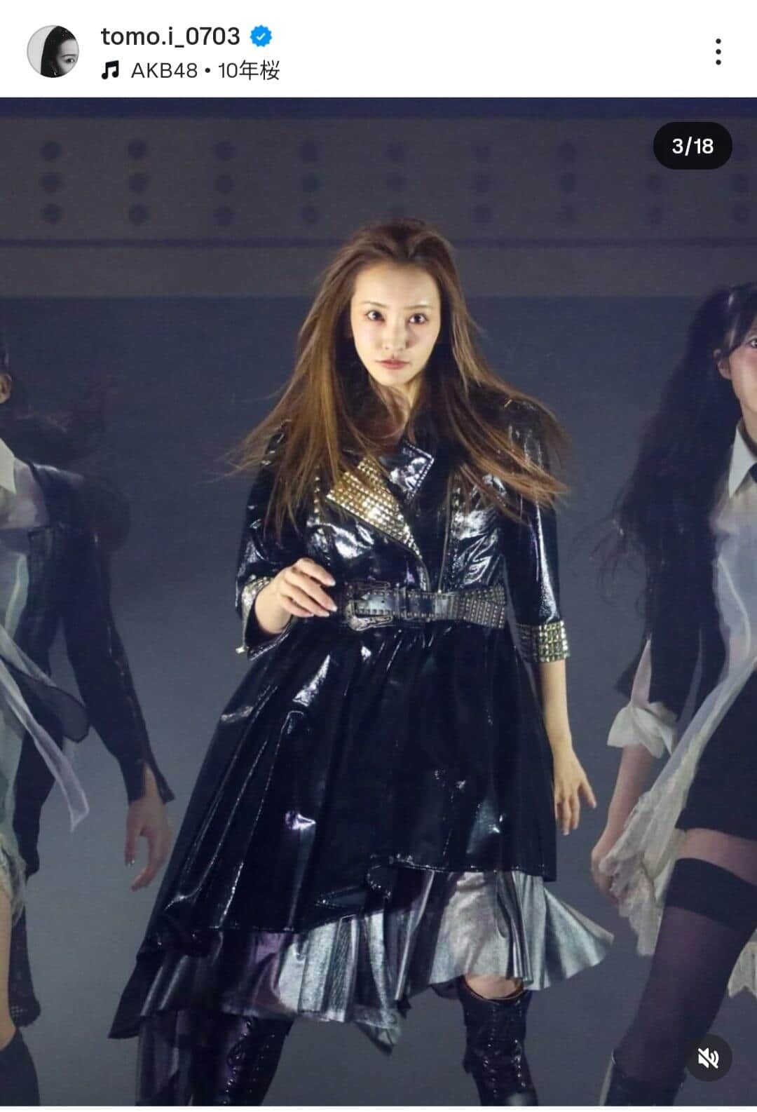 板野友美さんのインスタグラム（＠tomo.i_0703）より