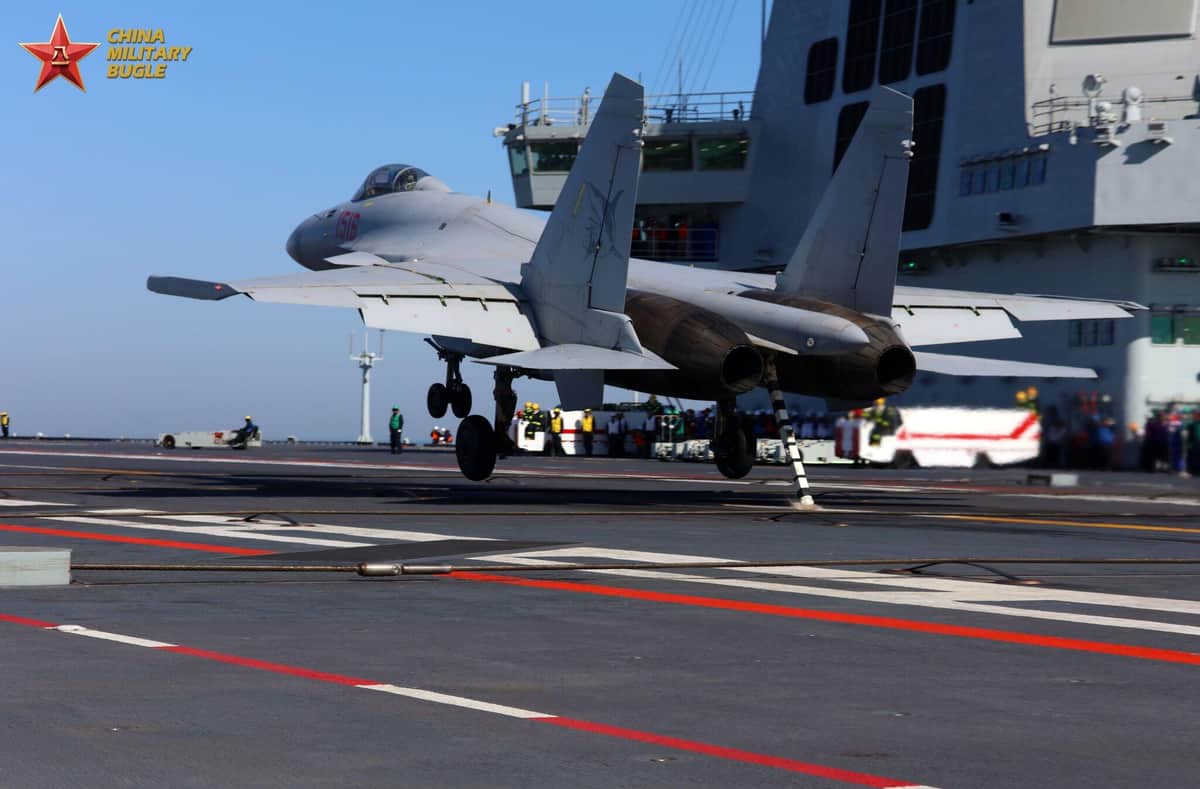 中国人民解放軍公式X（＠ChinaMilBugle）より