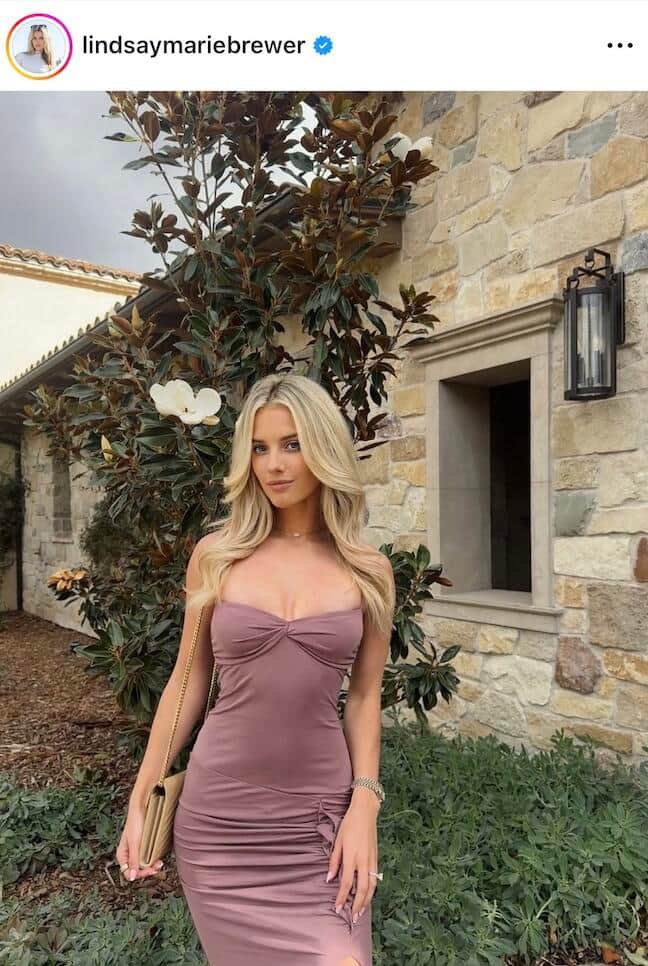 リンジー・ブルワーさんのインスタグラム（＠lindsaymariebrewer）より