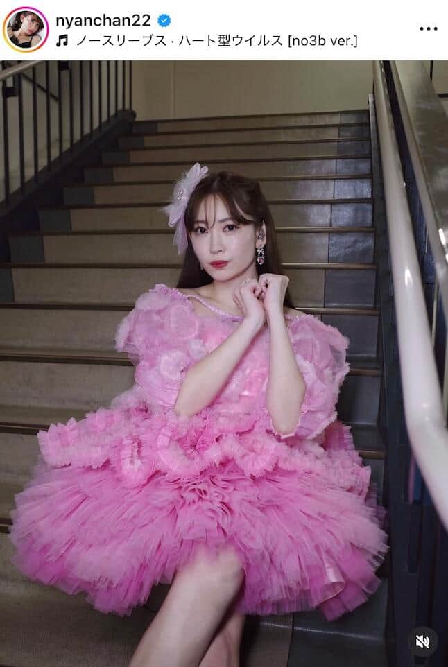 小嶋陽菜さんのインスタグラム（＠nyanchan22）より