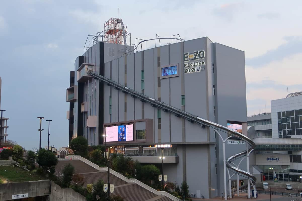 福岡刺傷事件、容疑者は吉本劇場・ホークスも「常連」　Xに残していた「ゆがんだ距離感」