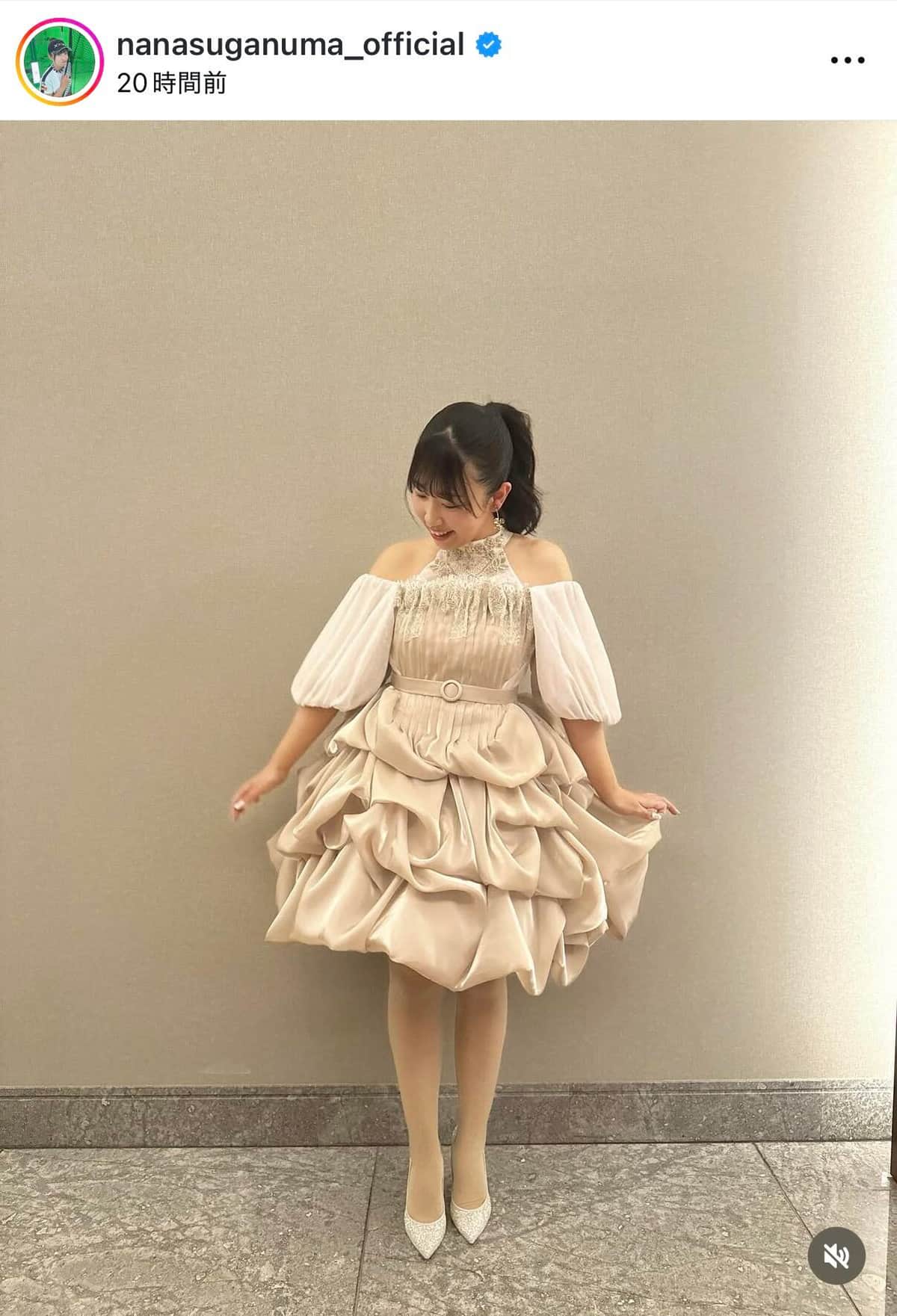 菅沼菜々さんのインスタグラム（＠nanasuganuma_official）より