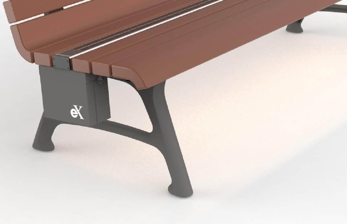 座面の裏には蓄電池（プレスリリースから）