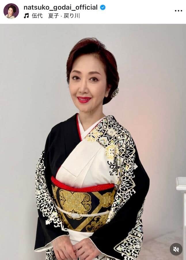 17歳差の伍代夏子＆杉良太郎夫妻「ワタクシ達の26回目の結婚記念日」　ステキすぎて反響「オシャレで華やか」