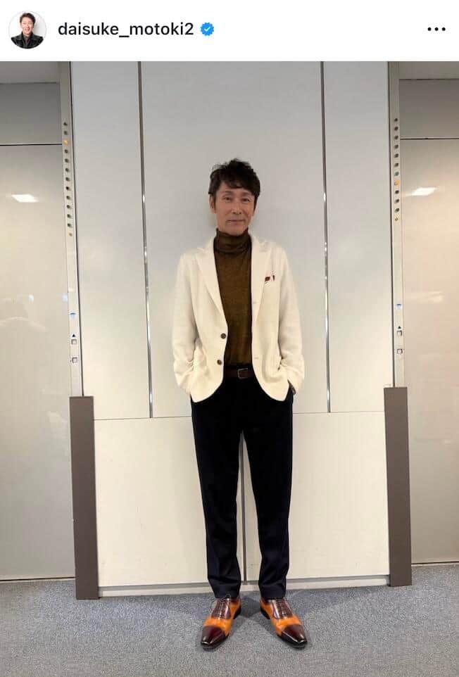 「激ヤセ」話題の元木大介、かっこよすぎ！ジャケット×マフラーのコーデで　「渋い」イケおじ全開...大反響