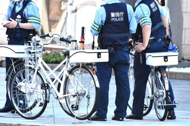 必要に応じて警察に援助求めることも（画像はイメージ）