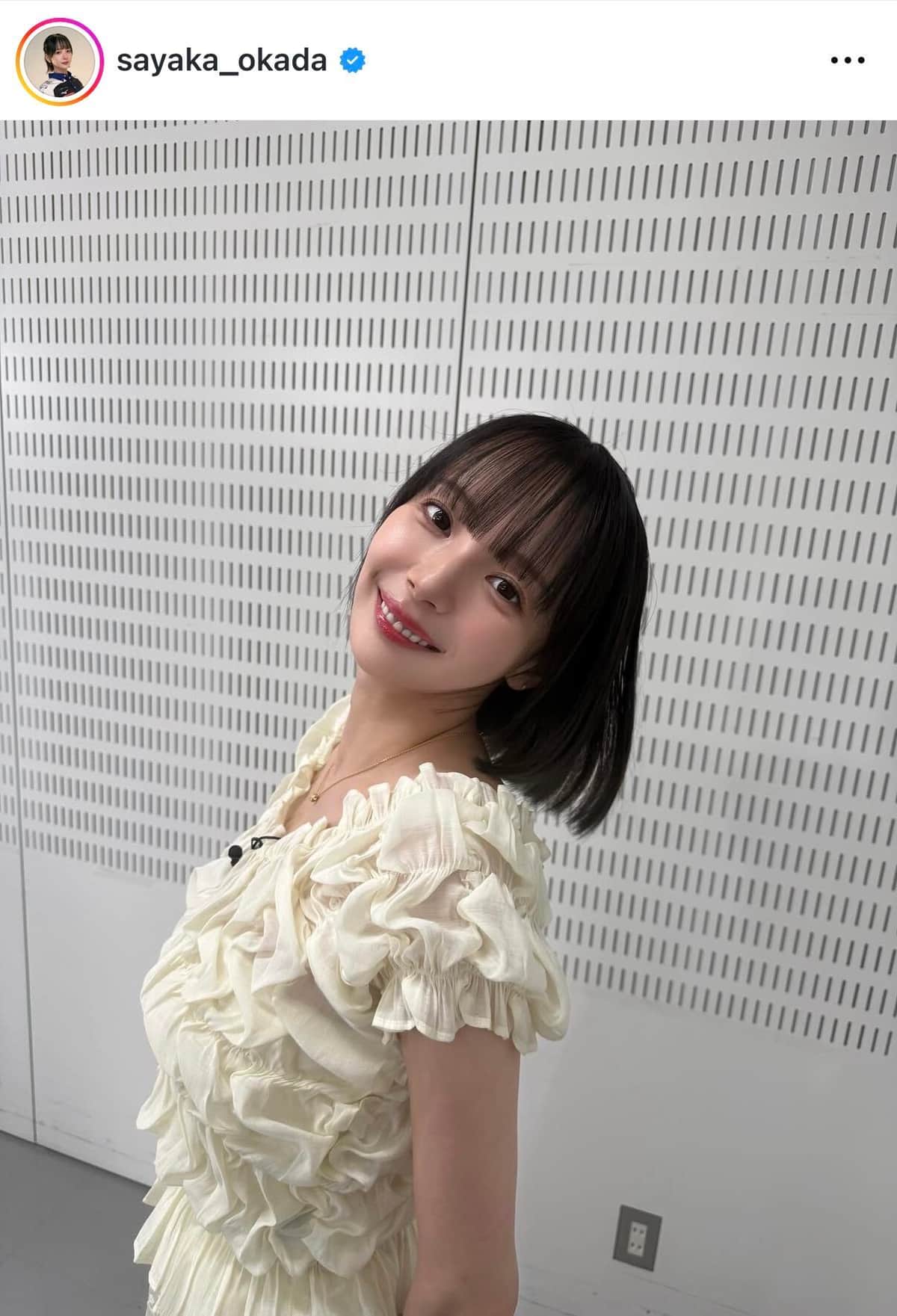 「役満ボディー」岡田紗佳、膝上ショーパン×ふわふわニットでかわいさ限界突破　「スタイルが抜群です！」