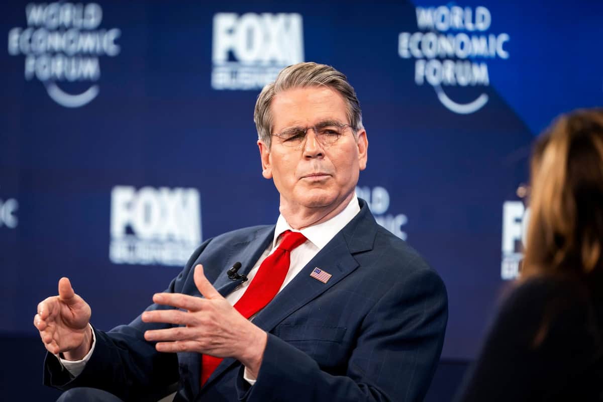 ダボス会議に出席したアメリカのスコット・ベッセント財務長官（写真：AP/アフロ）