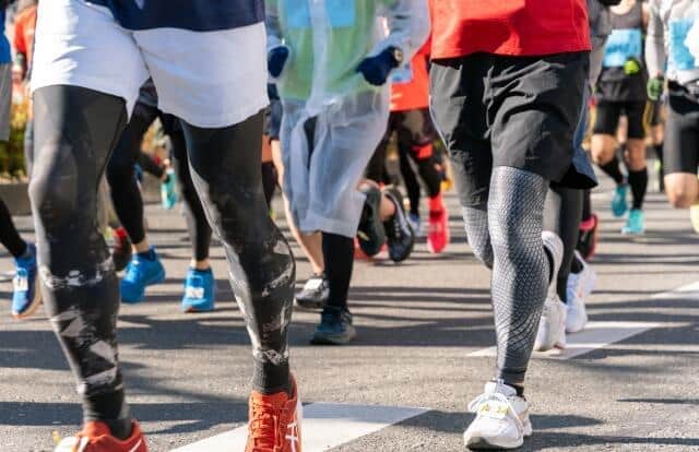 「さいたまマラソン」雪で中止、豪華な「給食」どうなった？　4000個の十万石まんじゅうなど...行方は