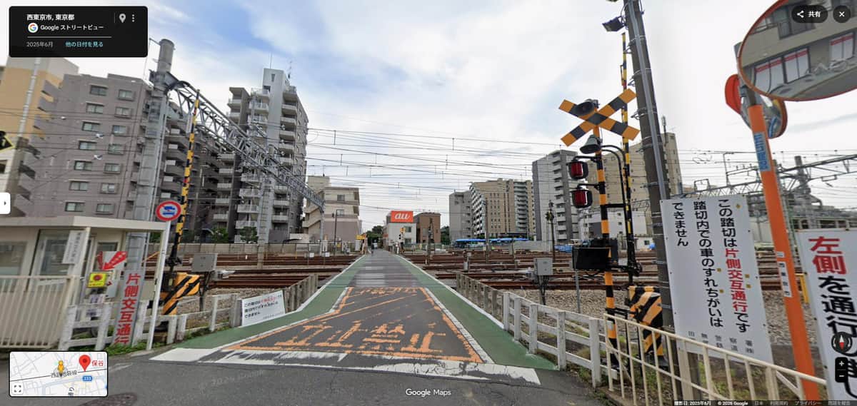 トラブルがあった保谷駅付近の踏切（googleストリートビューより）
