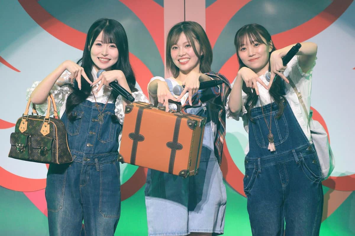 冨吉明日香さん（左）、駒田京伽さん（右）出演で「宮崎と宮崎と宮崎」