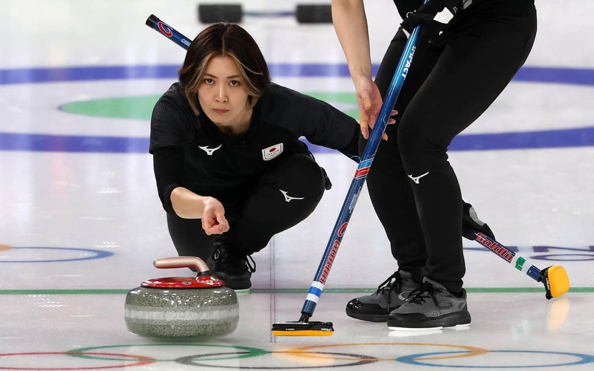 日韓戦で活躍する吉村選手（写真：ロイター/アフロ）