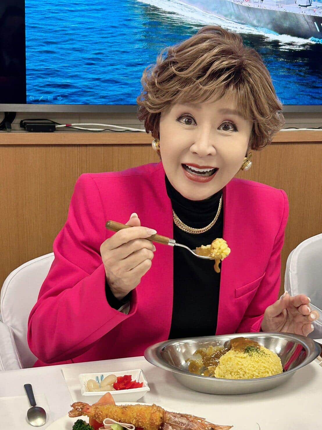 海軍カレーも堪能（防衛省・自衛隊のXから）