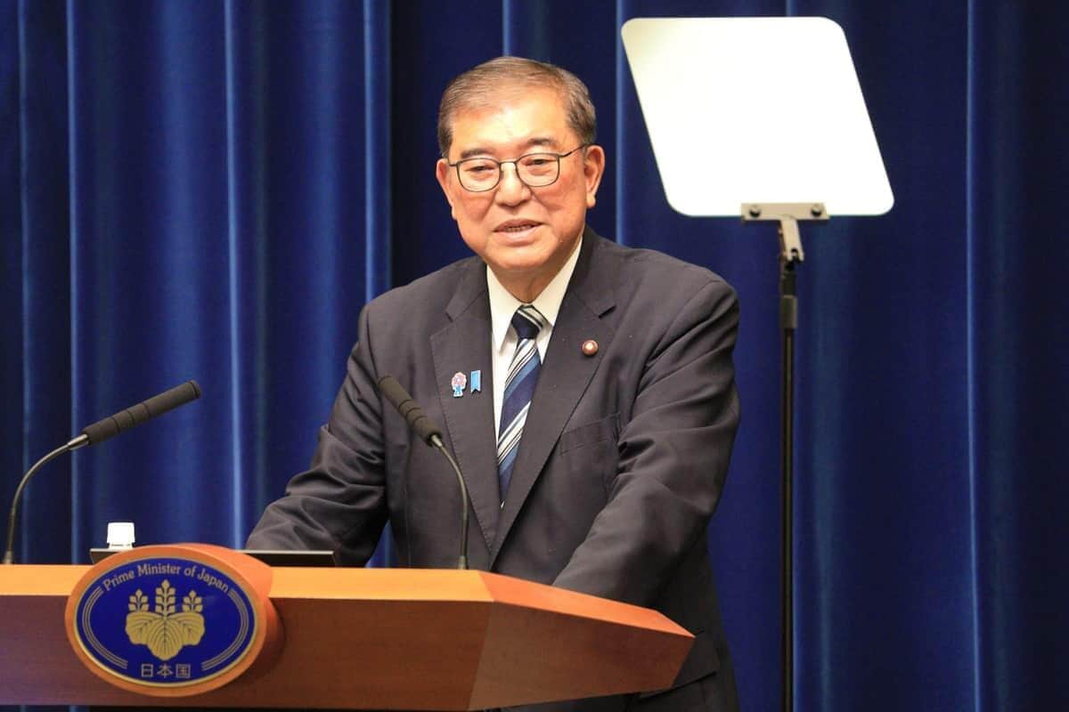 こちらは本物の石破茂氏。2025年まで首相を務めた