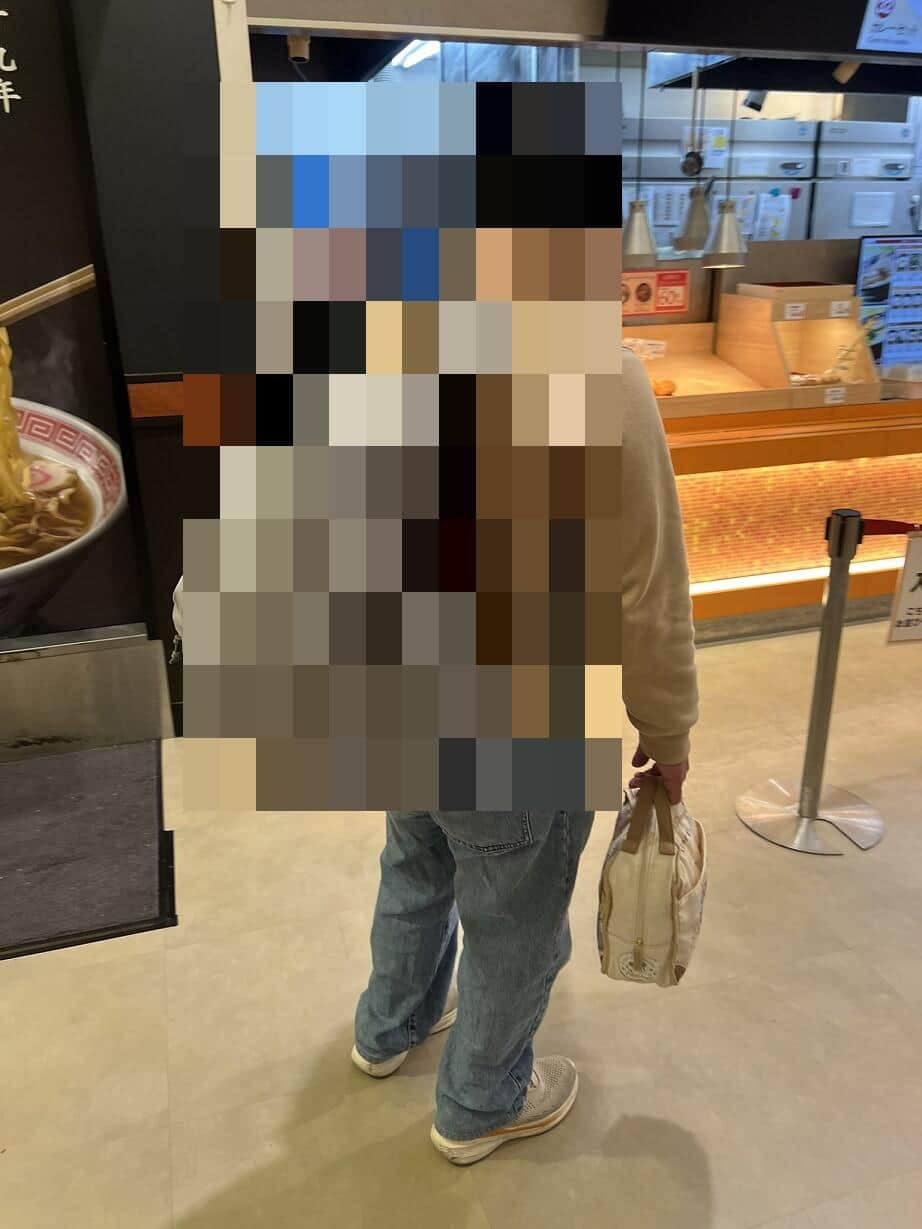 女装を止めた後の人物だという（X上の写真投稿から）