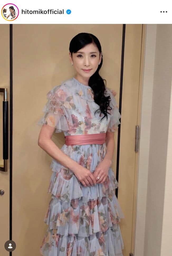 黒木瞳さんのインスタグラム（＠hitomikofficial）より