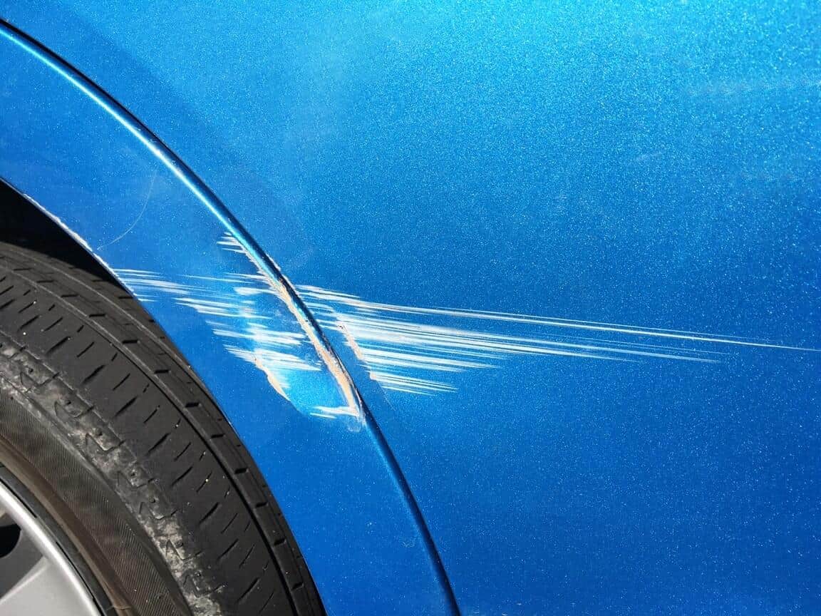 飛び石でレンタカーに傷→高額修理代請求が波紋　返金で一件落着も...こんな事態はどうやって防ぐ