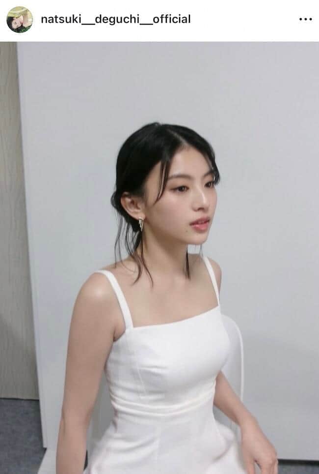 出口夏希さんのインスタグラム（＠natsuki__deguchi__official）より