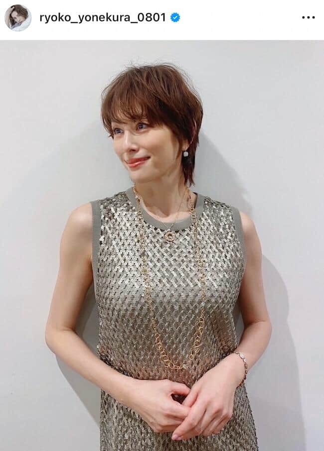 米倉涼子、さわやかデニムのコーデでステキ近影ショット...イヤリングもキラリ　「やっぱり綺麗」「かっこいい」