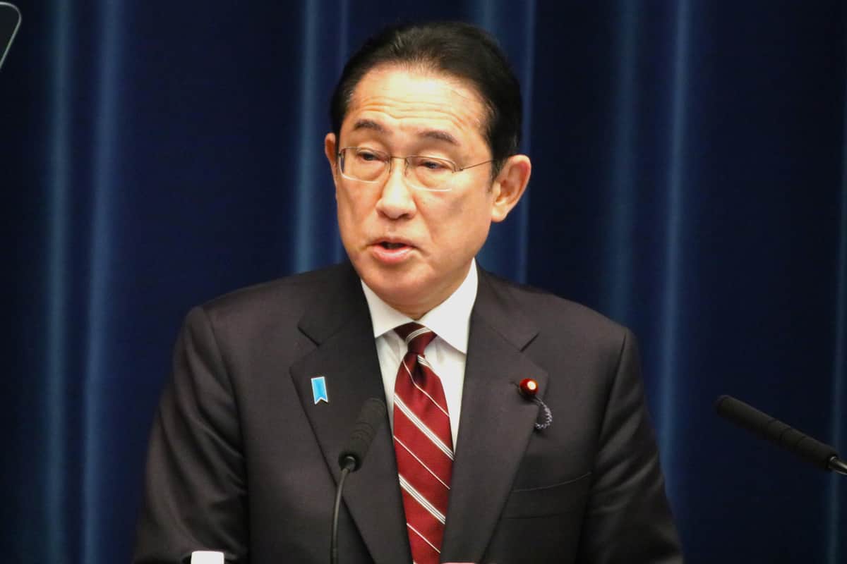 岸田文雄元首相。24年度予算成立後、1時間近く記者会見を開いた
