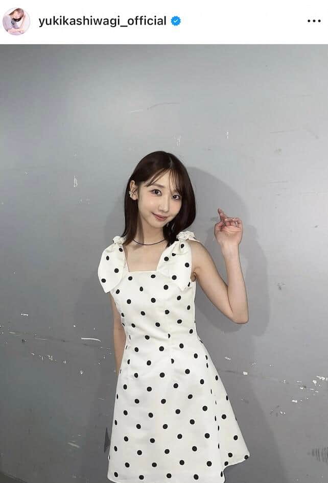 柏木由紀、タイトな黒ドレスで色気ダダ漏れ...すらり神スタイルの美貌　「超絶、綺麗です」「スタイル良すぎ」