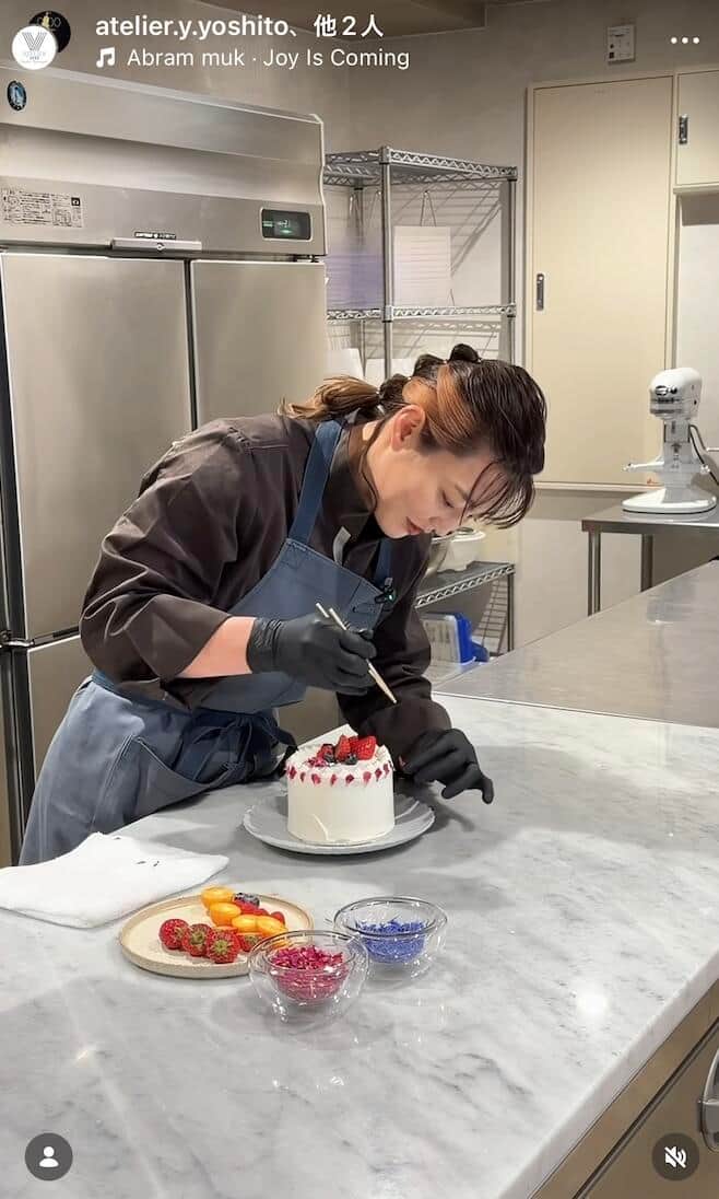 「アトリエ ワイ」のインスタグラム（＠atelier.y.yoshito）より