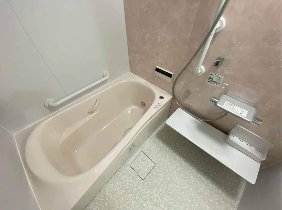 ホルムズ海峡危機はユニットバスの供給にも影を落としている（写真はイメージ）
