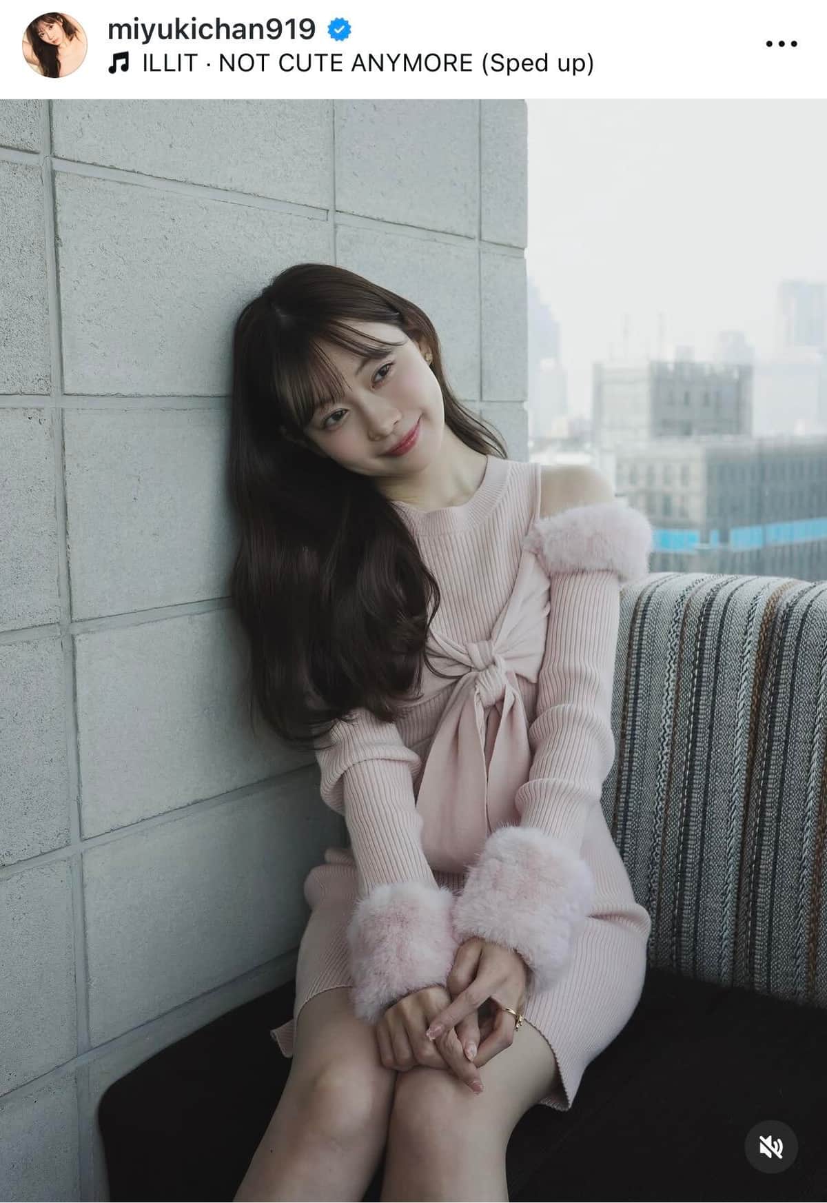 渡辺美優紀、白ノースリワンピ姿で...かわいさ限界突破　「最高に可愛い」「すべてが美しい」女神降臨ショット