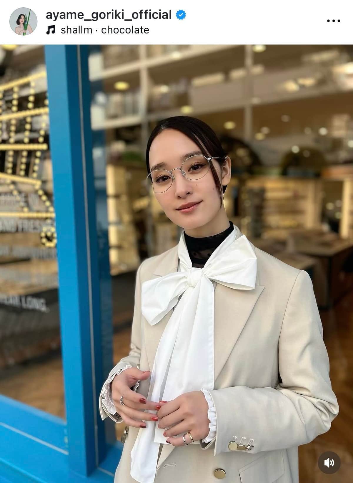 剛力彩芽、シースルーのロングドレス姿で...国宝級の美貌にドキっ　「めっちゃ可愛くなってる」「ほんっと綺麗」