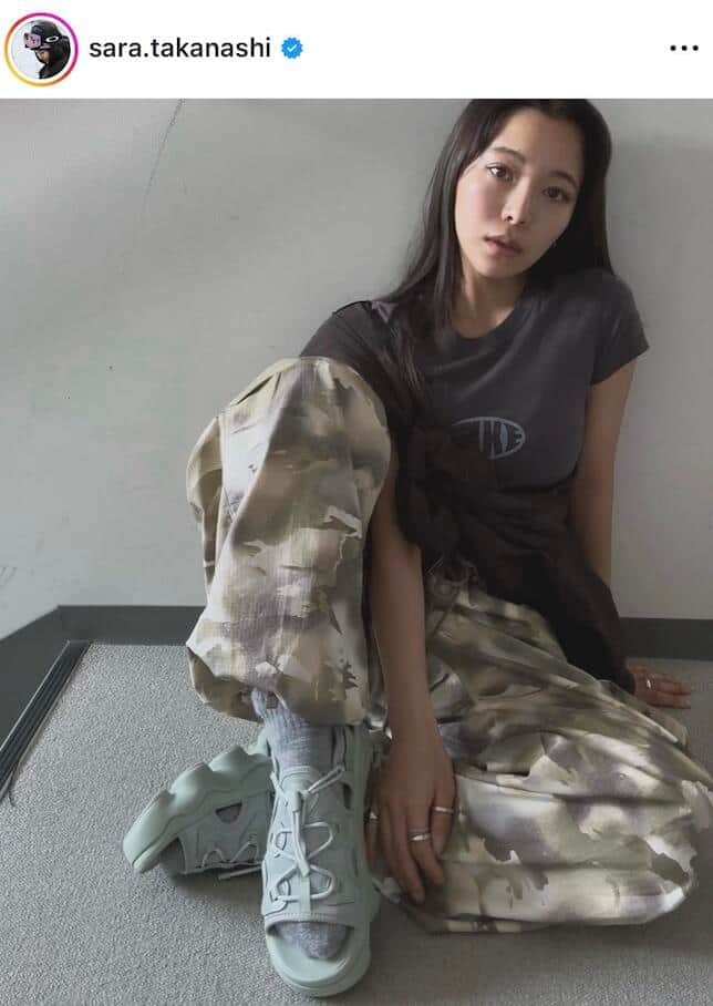 高梨沙羅、ばっちりメイクで雰囲気変わって...色気にドキっ　「ドキドキします」「なんて美しい」悶絶