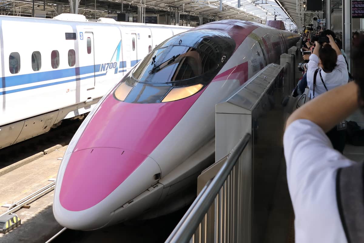 JR西「ハローキティ新幹線」、8年で100万人運びラストラン　「2027年を目途」引退の500系、残り4編成に