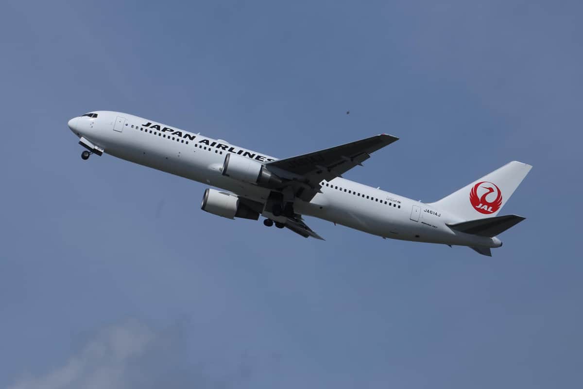 飲酒事案を受けてCA6人の乗務が予定されていたフライトは5人で運航された（写真は同型機のボーイング767型機）