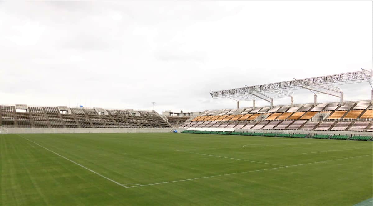 松本山雅FCの本拠地、サンプロ アルウィン（長野県松本平広域公園総合球技場）