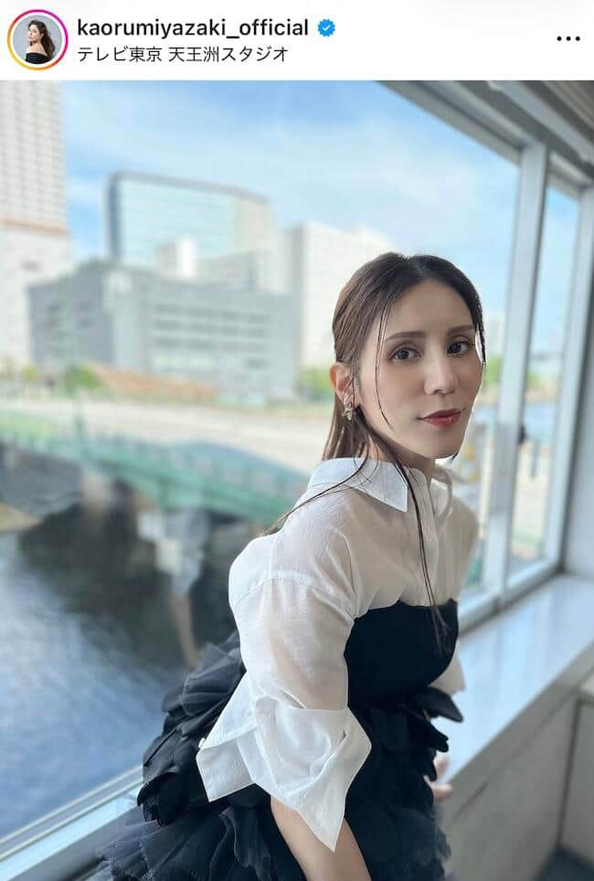 父親は元チャゲアスASKA...宮崎薫、透け感肩出しドレス姿で色気ダダ漏れ　「お姫様みたい」「美しすぎ」