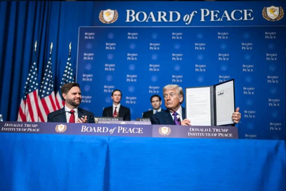 ポストトランプは？　「カメレオン」バンス副大統領か、「チビマルコ」ルビオ国務長官か...世論調査で拮抗