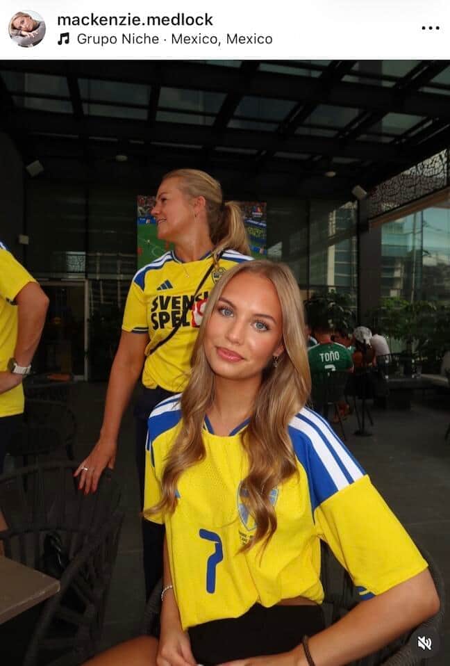 サッカー・スウェーデン代表のイケメン20歳ベリバル、美女モデル恋人と熱いキス　W杯でラブラブ2ショット