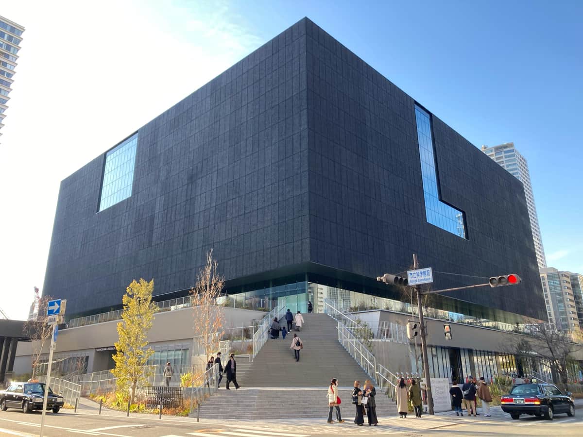 「フェルメール 真珠の耳飾りの少女展」の開催が予定されている大阪中之島美術館。