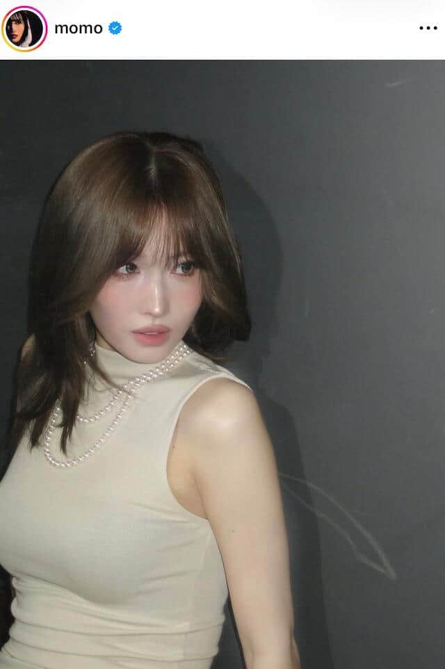 「TWICE」モモさんのインスタグラム（＠momo）より