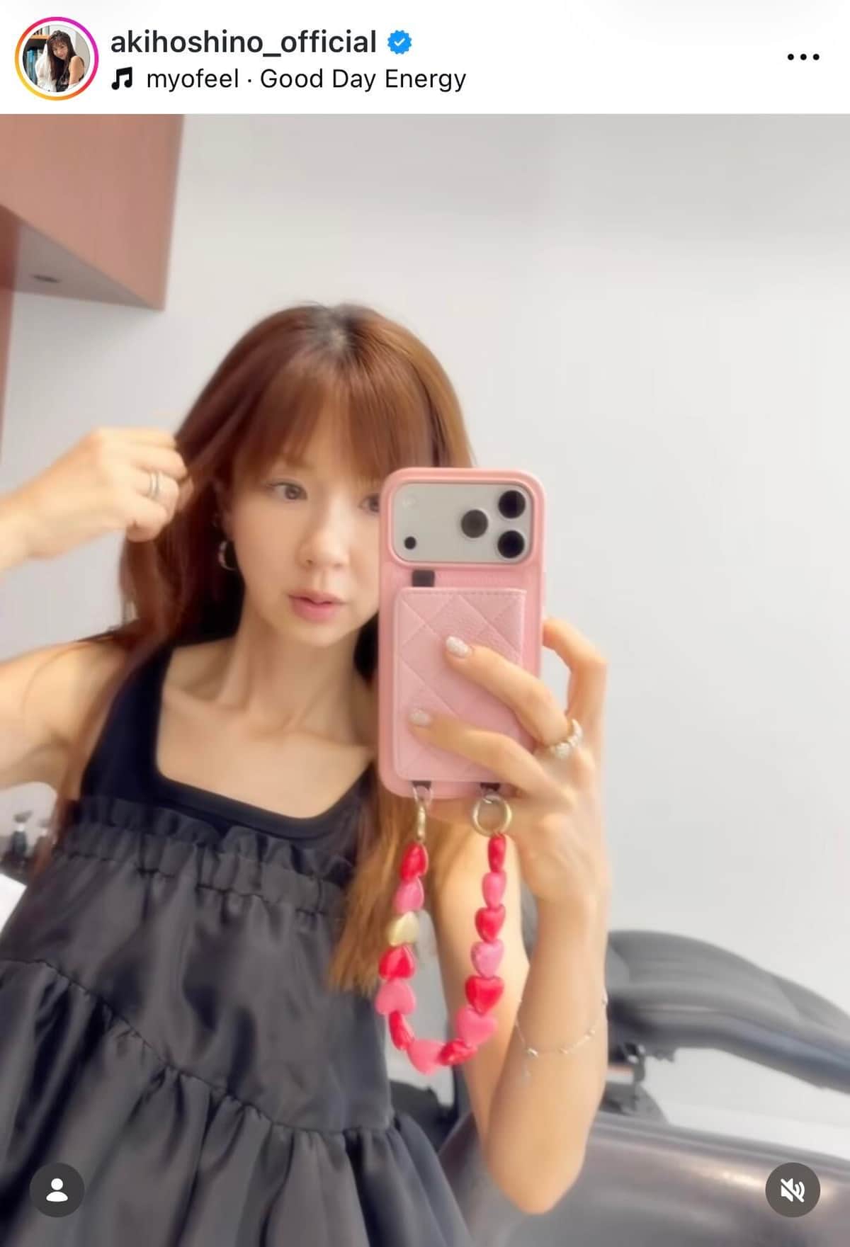 ほしのあきさんのインスタグラム（＠akihoshino_official）より