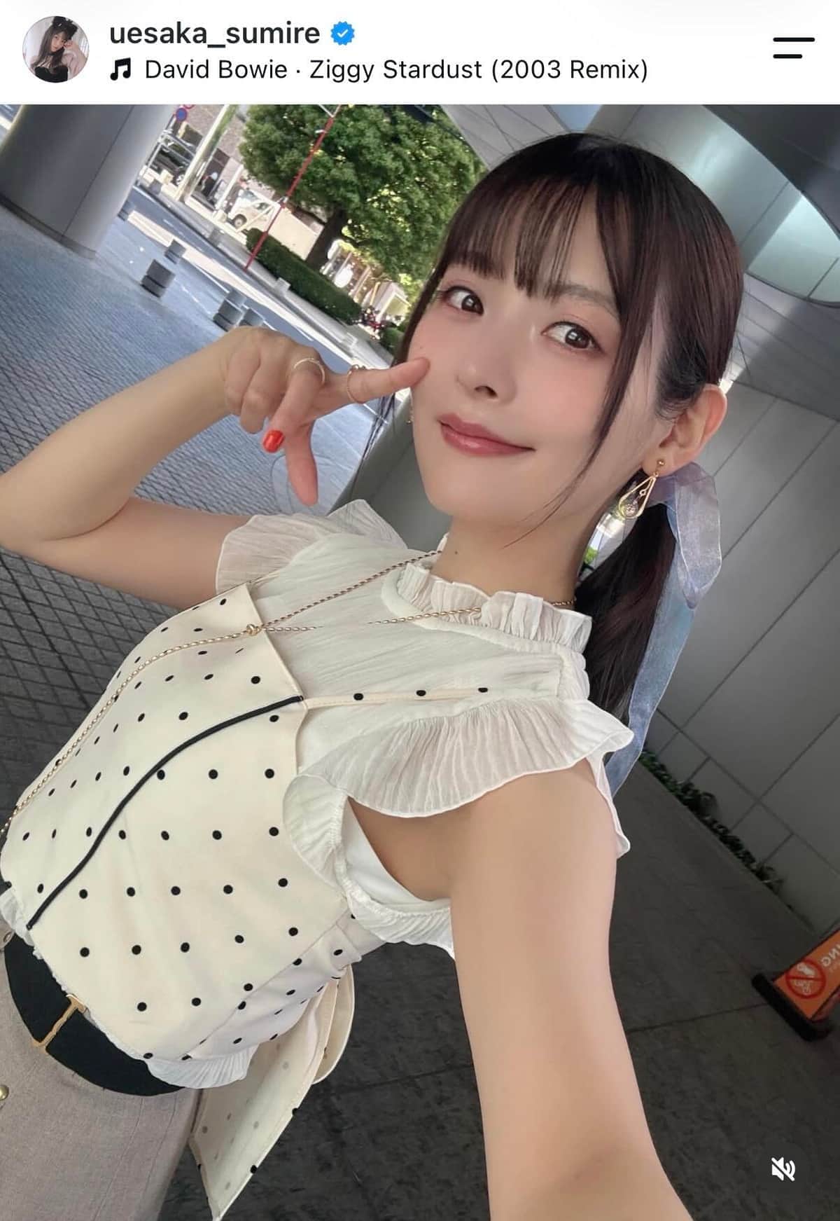 人気声優・上坂すみれ、膝上スカートのコーデ＆髪はポニテで「激カワ」ドキっ　「可愛すぎる」「凄まじい魅力」