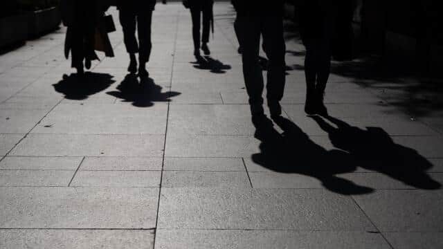 「救急車が来ているのに」渋谷スクランブル交差点で目撃した光景にあ然　外国人観光客が撮影を続け「本当に迷惑」