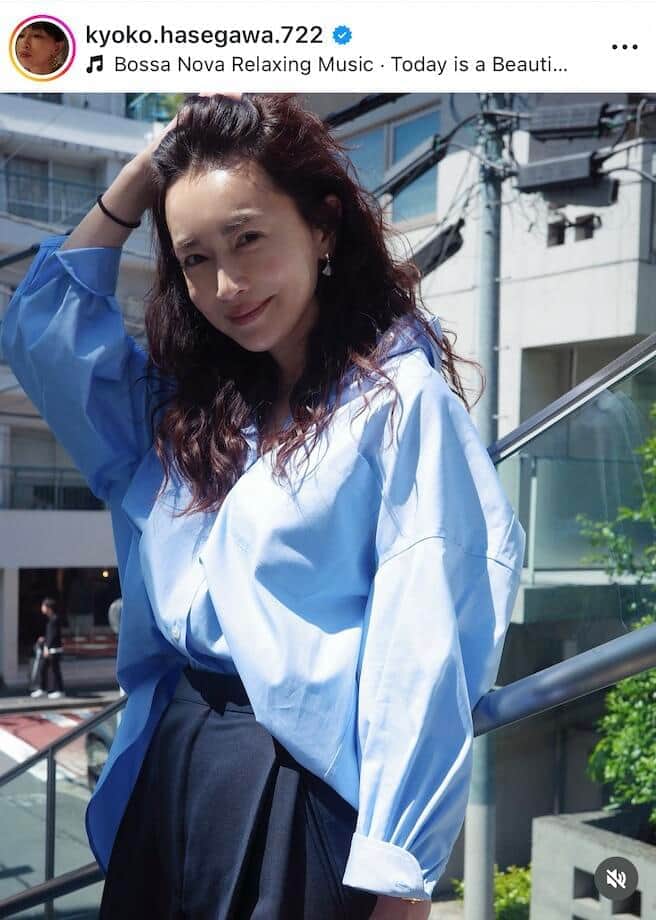 長谷川京子、ミニ丈キャミワンピ×サングラスで色気ダダ漏れ　「カッコ良すぎ」「綺麗ですね」神スタイル炸裂