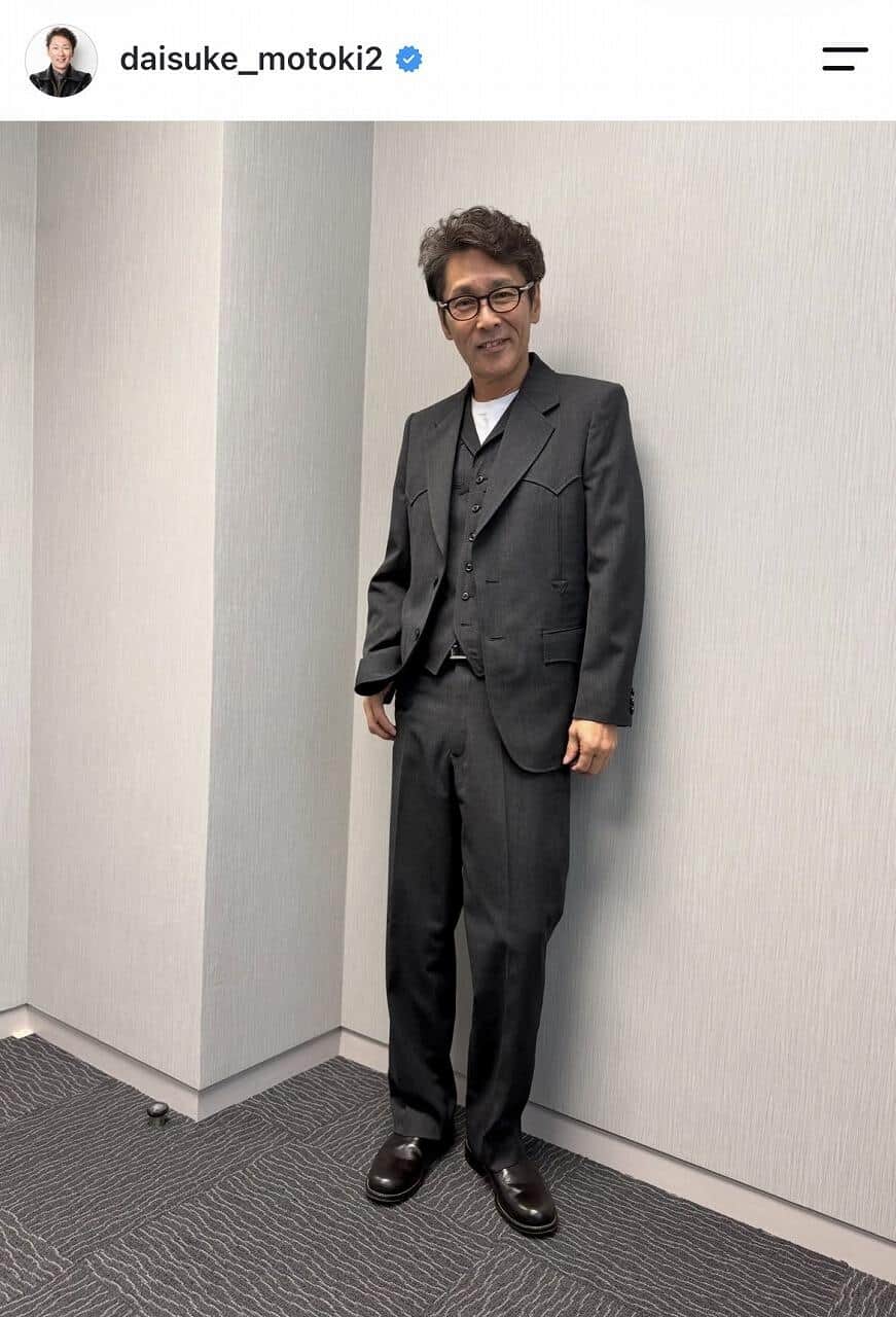 「クセ者」元木大介、ジャケット×パンツスタイルでイケおじ全開　「スタイル良すぎ」「ホント男前」「また痩せました？」
