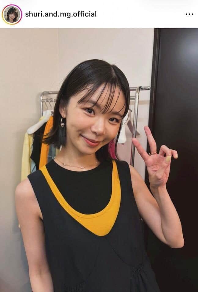 母親は伊藤蘭...趣里、肩出し衣装でドレスアップ「激カワ」ドキっ　「なぜそんなにかわいいの」色気ダダ漏れ