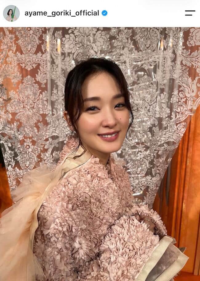 剛力彩芽さんのインスタグラム（＠ayame_goriki_official）より