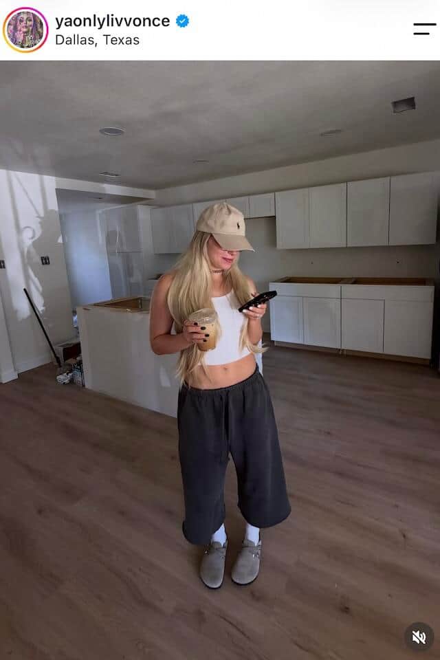 リヴ・モーガンさんのインスタグラム（＠yaonlylivvonce）より