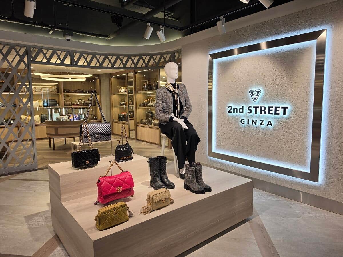 セカンドリテイリングのブランド専門店としてオープンした初の旗艦店『2nd STREET GINZA』（同社発表資料より）