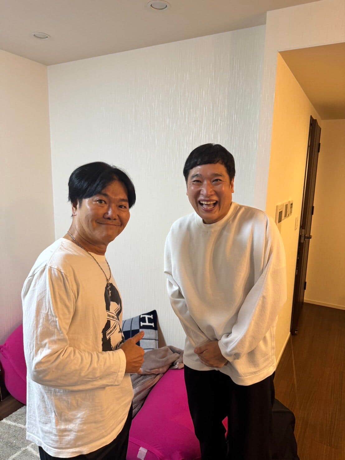 山里亮太さんがXで披露した島田紳助さんとのツーショット