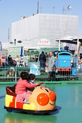 デパートの「屋上遊園地」は消えるのか レトロな「昭和の記憶」に癒される人も: J-CAST ニュース【全文表示】